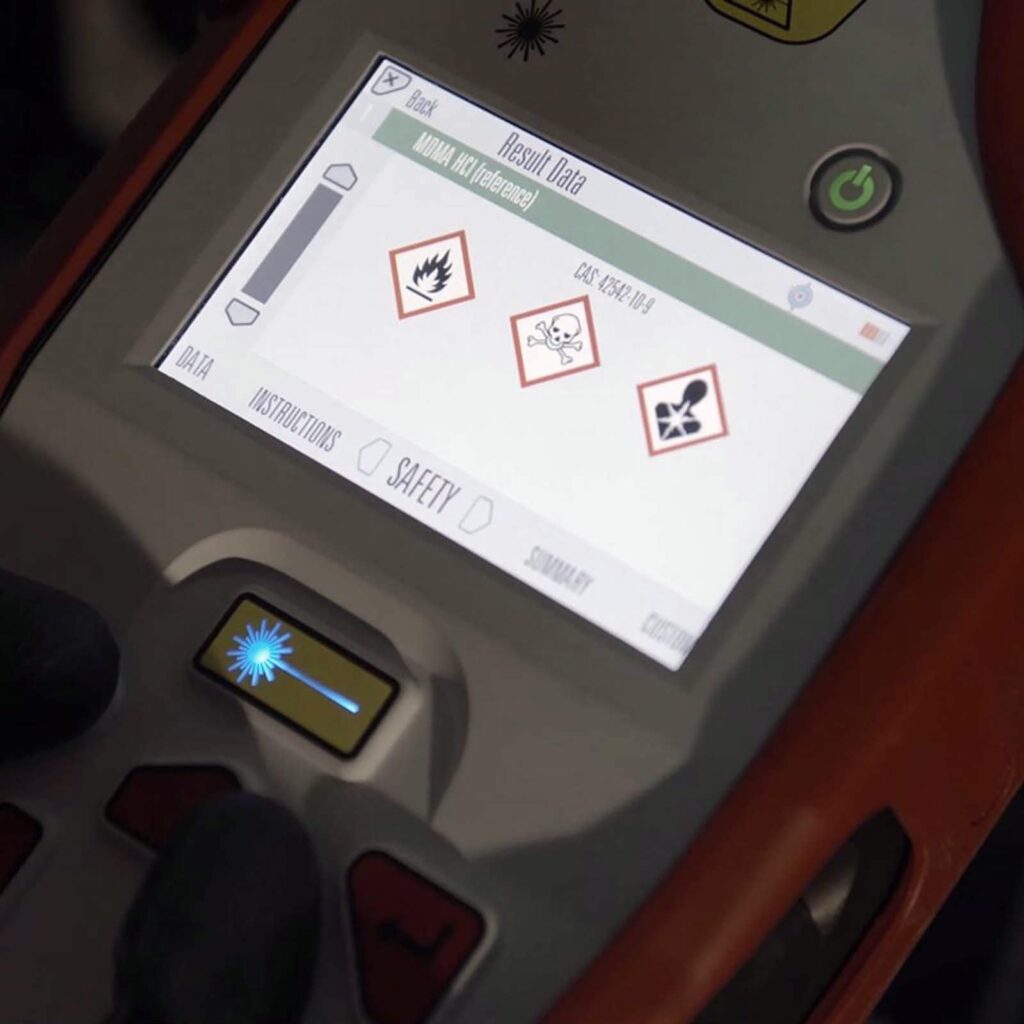 Resolve Handheld Raman Analyzer for Chemical Identification